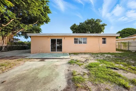 2020 NW 185th Terrace Miami Gardens FL 33056