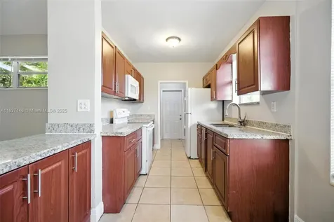 2020 NW 185th Terrace Miami Gardens FL 33056
