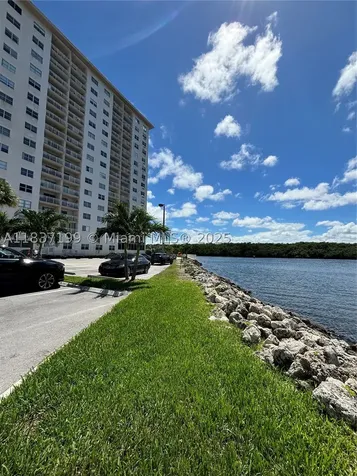 400 Kings Point Drive Sunny Isles Beach FL 33160