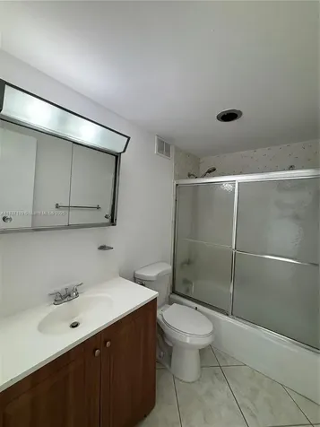 400 Kings Point Drive Sunny Isles Beach FL 33160