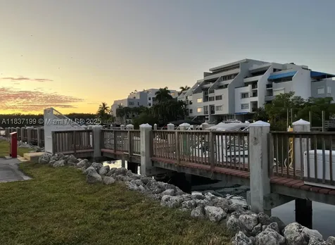 400 Kings Point Drive Sunny Isles Beach FL 33160