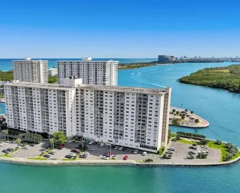 400 Kings Point Drive Sunny Isles Beach FL 33160