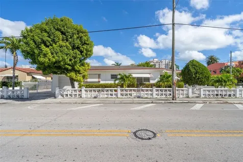 201 NW 14th Avenue Miami FL 33125