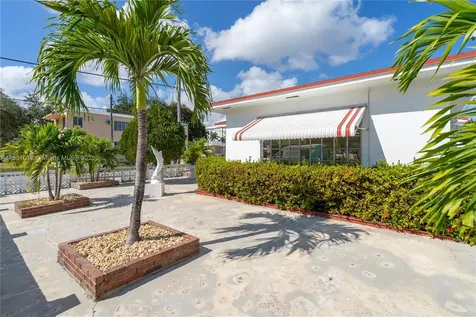 201 NW 14th Avenue Miami FL 33125
