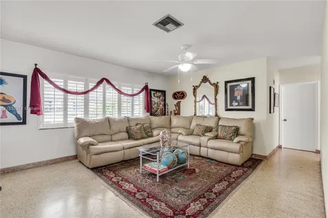 201 NW 14th Avenue Miami FL 33125