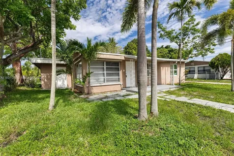 1609 S 23rd Avenue Hollywood FL 33020
