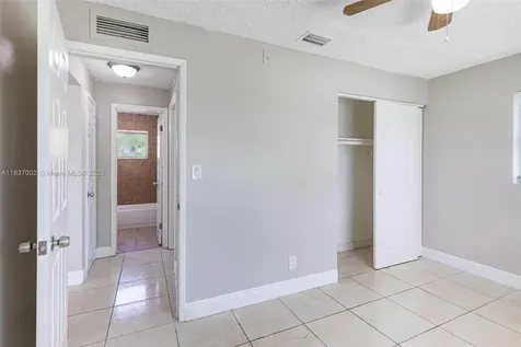 1609 S 23rd Avenue Hollywood FL 33020