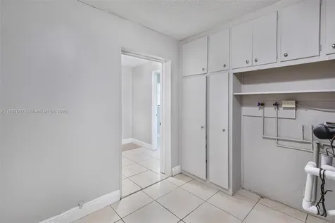 1609 S 23rd Avenue Hollywood FL 33020