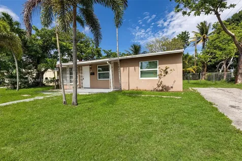 1609 S 23rd Avenue Hollywood FL 33020