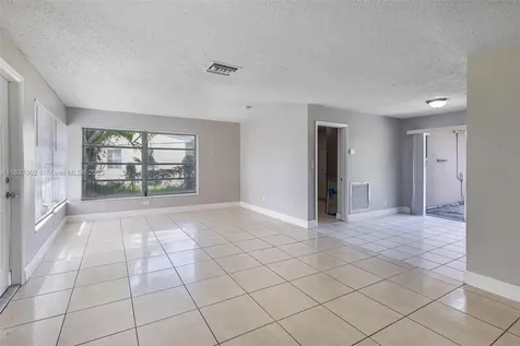 1609 S 23rd Avenue Hollywood FL 33020