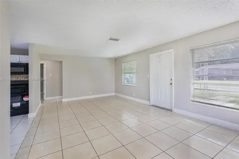 1609 S 23rd Avenue Hollywood FL 33020