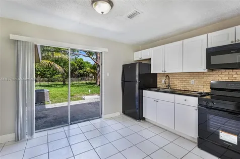 1609 S 23rd Avenue Hollywood FL 33020