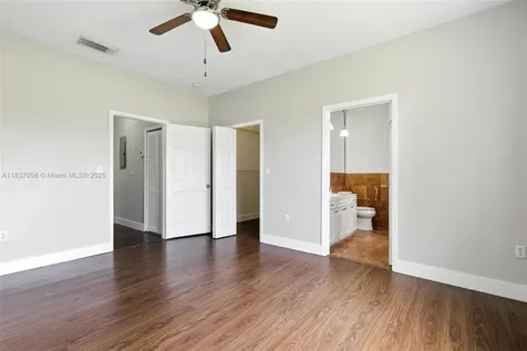 8899 NW 169th Terrace Hialeah FL 33018