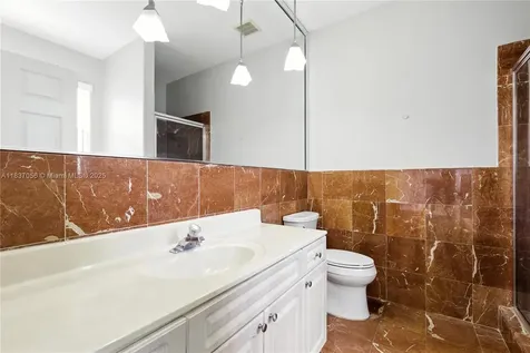 8899 NW 169th Terrace Hialeah FL 33018