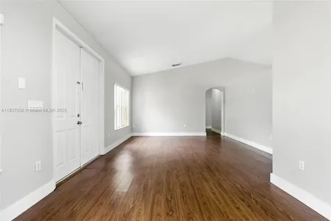8899 NW 169th Terrace Hialeah FL 33018
