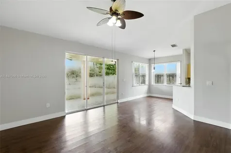 8899 NW 169th Terrace Hialeah FL 33018