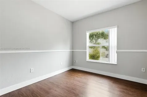 8899 NW 169th Terrace Hialeah FL 33018