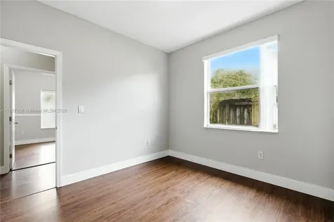 8899 NW 169th Terrace Hialeah FL 33018