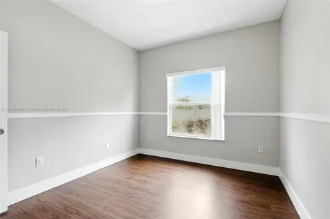 8899 NW 169th Terrace Hialeah FL 33018