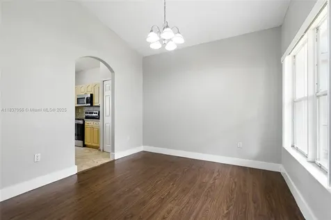 8899 NW 169th Terrace Hialeah FL 33018