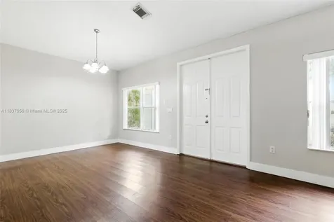 8899 NW 169th Terrace Hialeah FL 33018