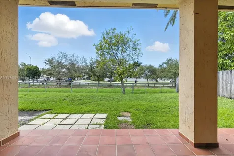 8899 NW 169th Terrace Hialeah FL 33018