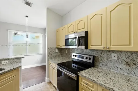8899 NW 169th Terrace Hialeah FL 33018