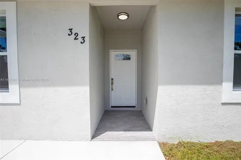 323 Garfield Avenue NE Lake Placid FL 33852