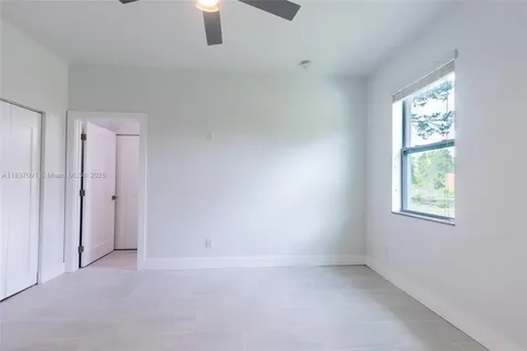 323 Garfield Avenue NE Lake Placid FL 33852