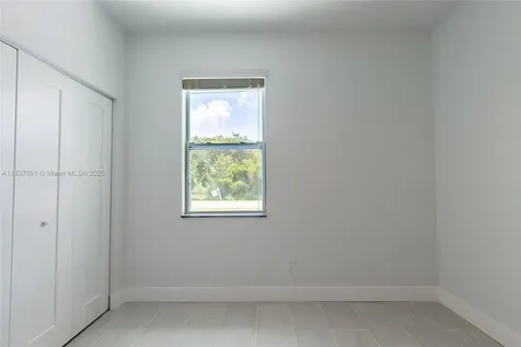 323 Garfield Avenue NE Lake Placid FL 33852