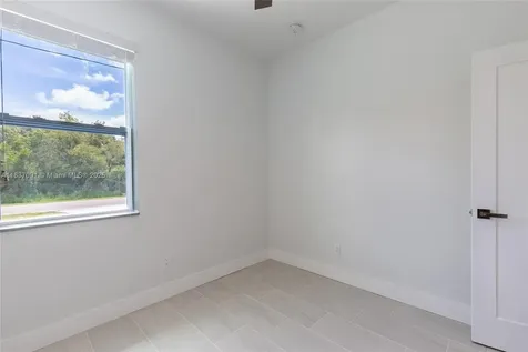 323 Garfield Avenue NE Lake Placid FL 33852