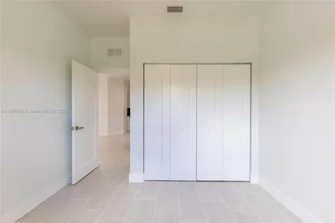 323 Garfield Avenue NE Lake Placid FL 33852