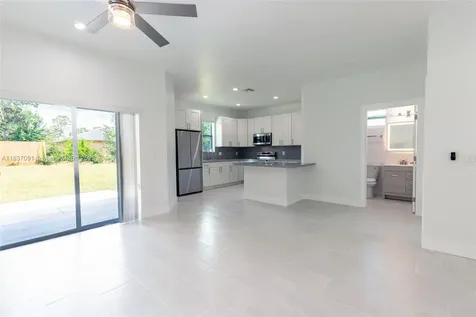 323 Garfield Avenue NE Lake Placid FL 33852