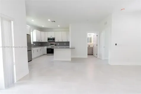 323 Garfield Avenue NE Lake Placid FL 33852