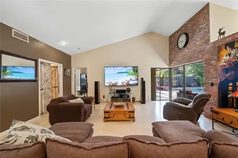 8878 SW 59th Street Cooper City FL 33328