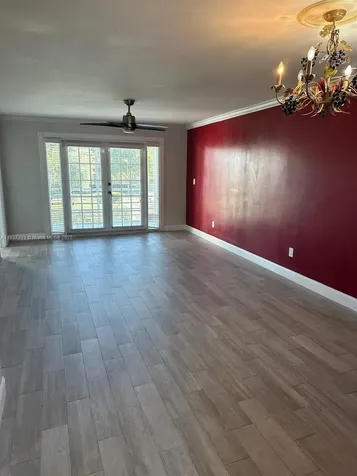661 N University Drive Pembroke Pines FL 33024
