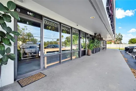 Pembroke Pines FL 33024