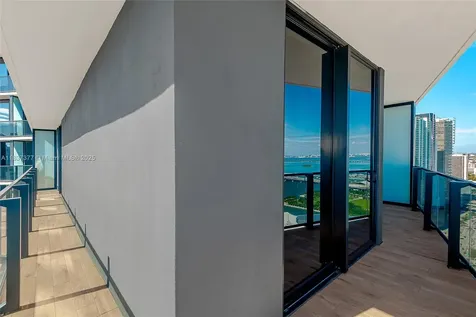 398 NE 5th Street Miami FL 33132