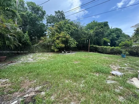 1645 NW 121st Street North Miami FL 33167