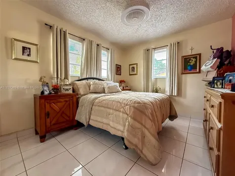 3310 SW 106th Avenue Miami FL 33165