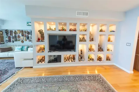 18911 Collins Avenue Sunny Isles Beach FL 33160