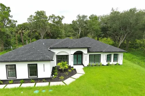 407 Washington Avenue Lehigh Acres FL 33972