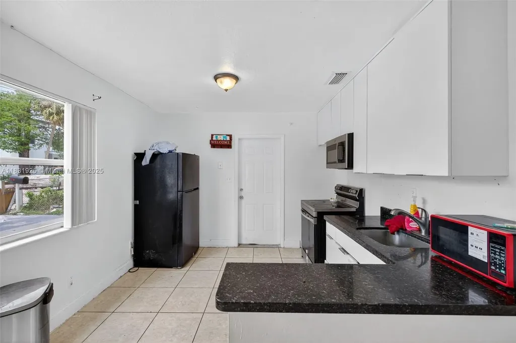 2779 NW 9th Place Fort Lauderdale FL 33311