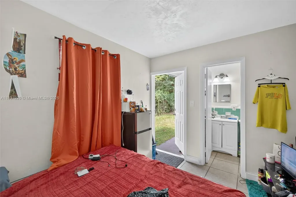 2779 NW 9th Place Fort Lauderdale FL 33311