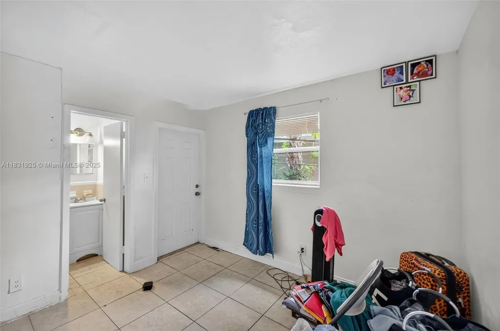 2779 NW 9th Place Fort Lauderdale FL 33311