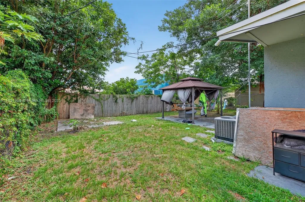 2779 NW 9th Place Fort Lauderdale FL 33311