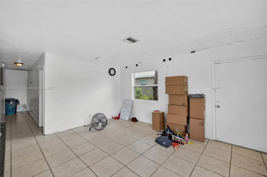 2779 NW 9th Place Fort Lauderdale FL 33311