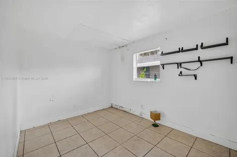 2779 NW 9th Place Fort Lauderdale FL 33311