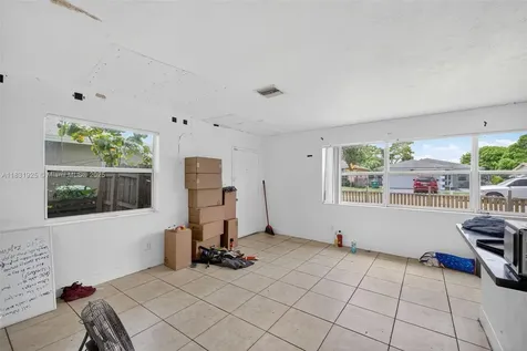 2779 NW 9th Place Fort Lauderdale FL 33311