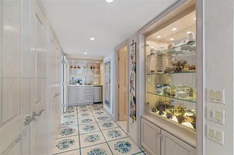 2200 S Ocean Lane Fort Lauderdale FL 33316